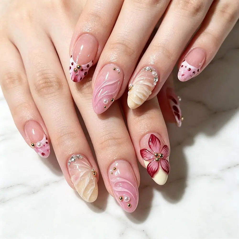 Blush Blossom – 10 Press-On Nails Nude Pink French Almond mit 3D Blumen & Goldperlen
