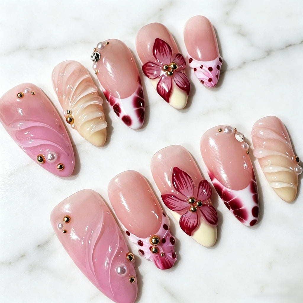 Blush Blossom – 10 Press-On Nails Nude Pink French Almond mit 3D Blumen & Goldperlen